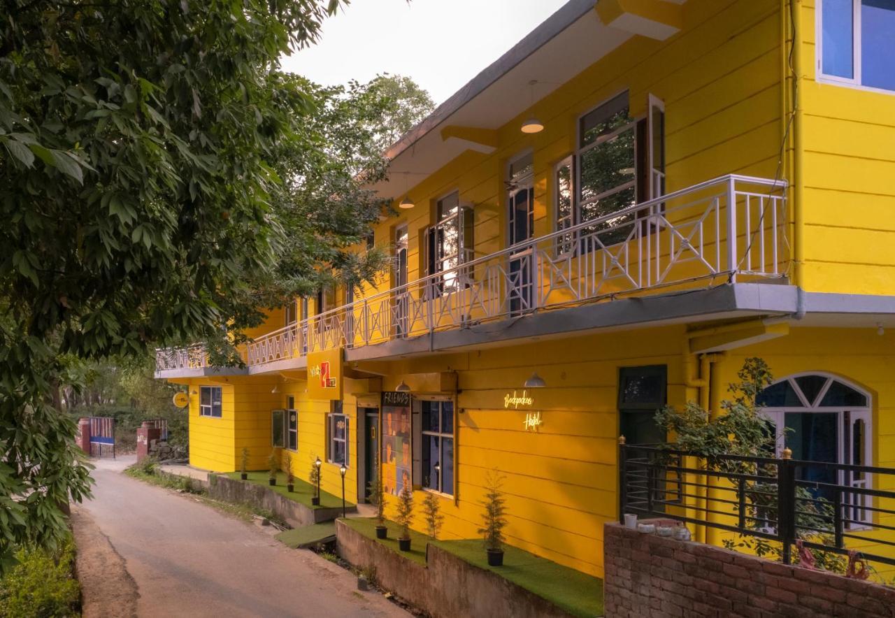 Whoopers Hostel Bir Exterior photo