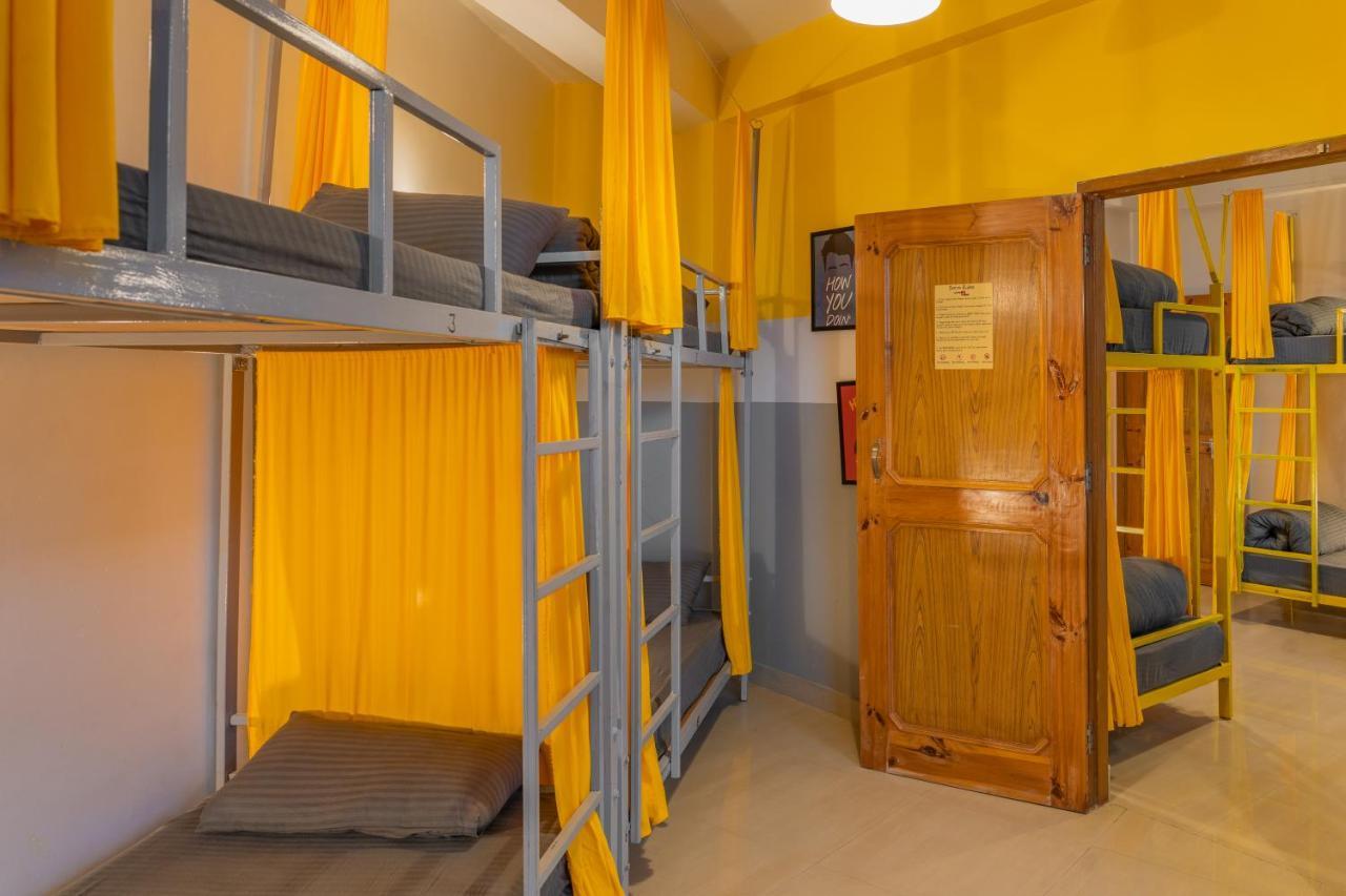 Whoopers Hostel Bir Exterior photo